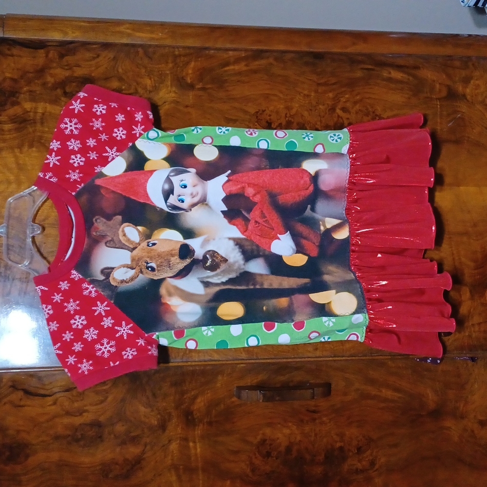 Custom boutique Elf on the Shelf shirt, sz 10